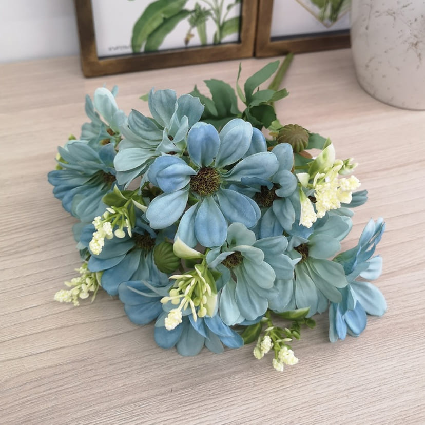 Искусственные цветы в Магнитогорске | Цветы искусственные «Ромашки с бутонами», голубые, букет